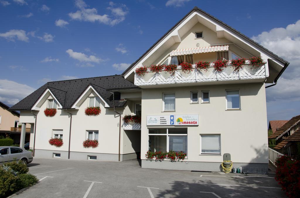 Dezman Apartments & Rooms Kranj Exterior photo